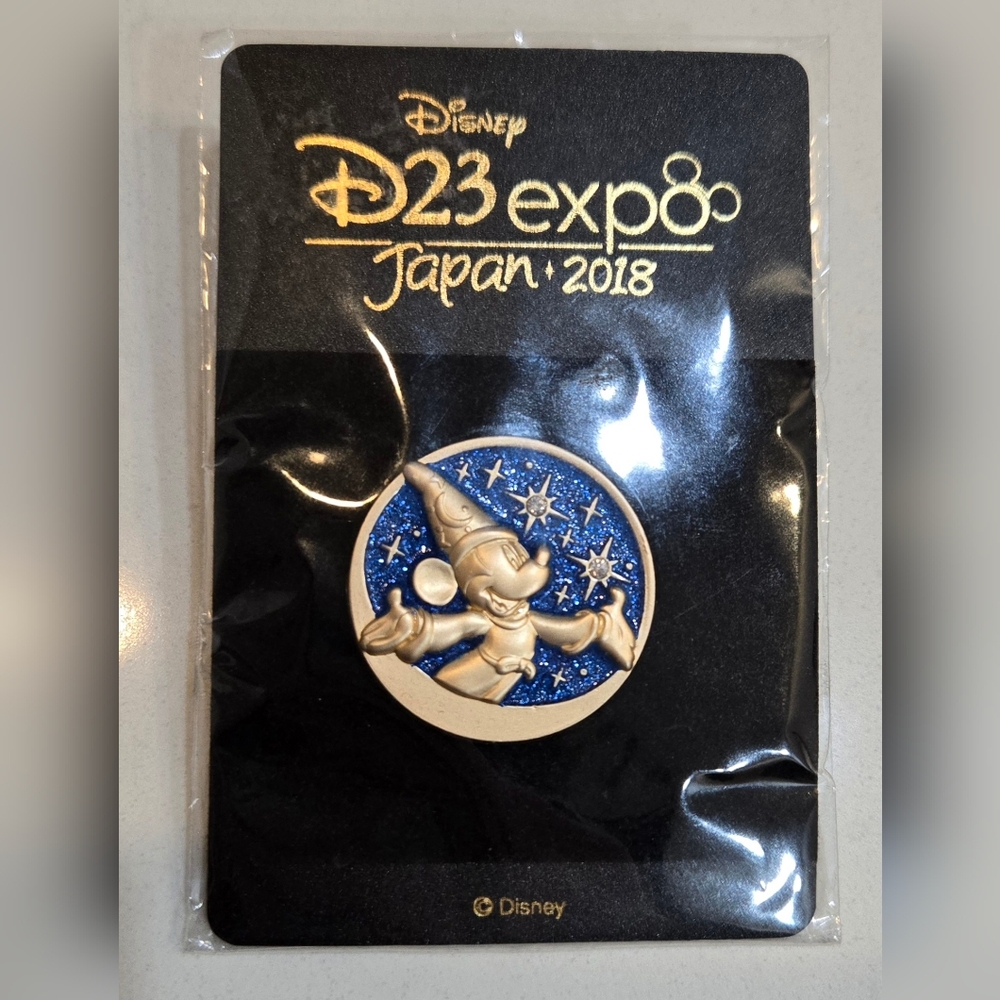 Disney Sorcerer Mickey Mouse Goldtone D23 Expo 2018 Pin Tokyo Disneyland RARE